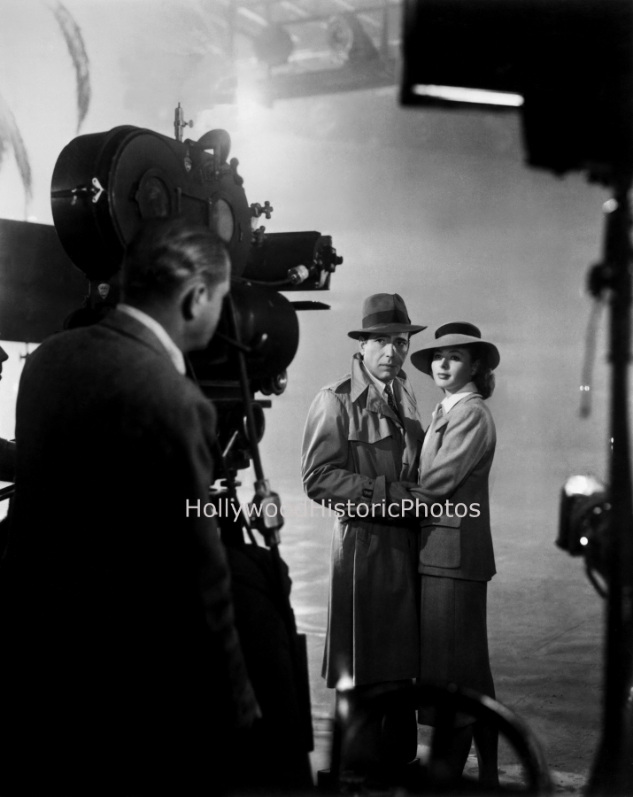 Casablanca 1942 Curtiz Bogart Bergman WM.jpg